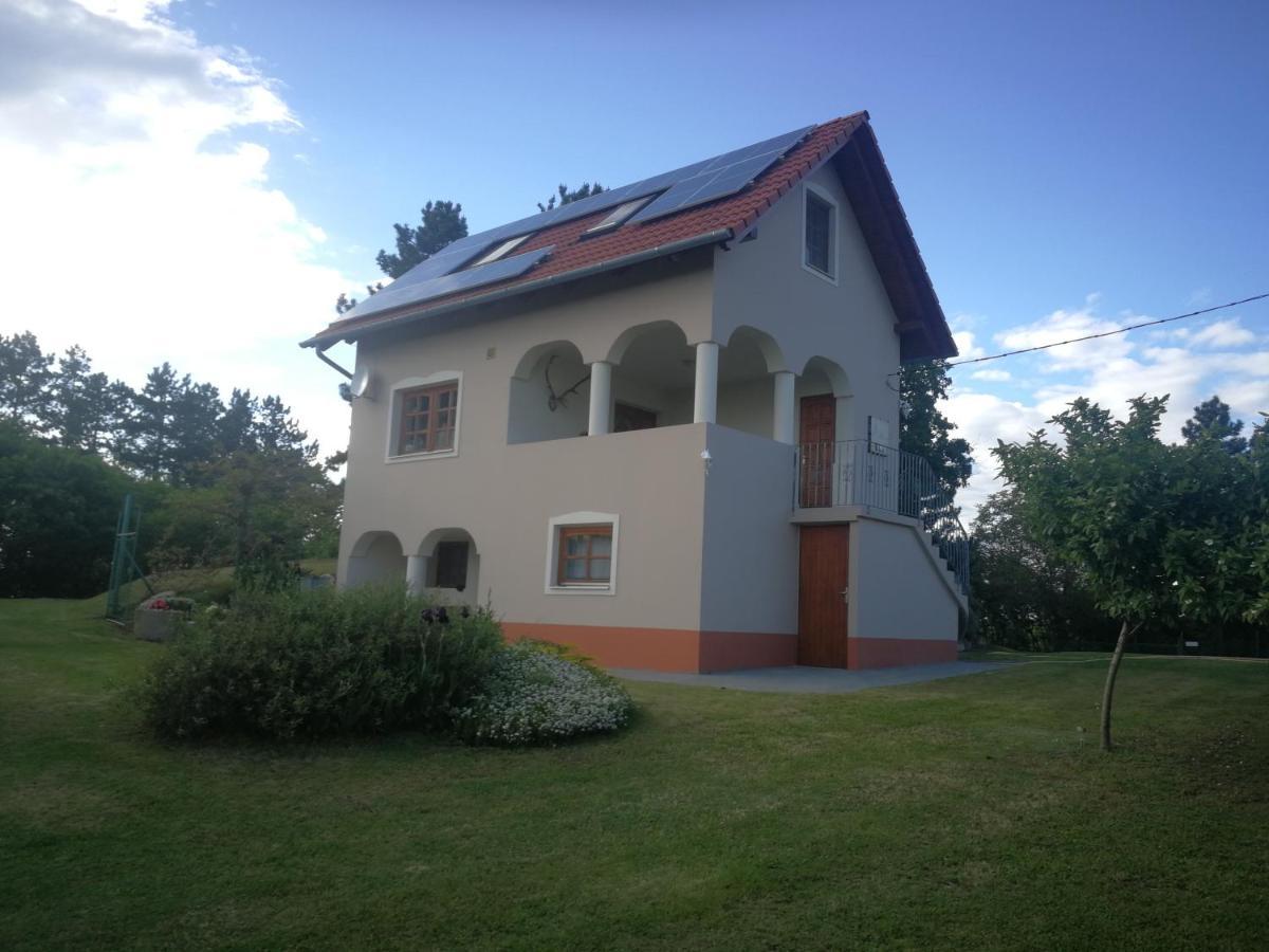 Bottyahát guesthouse Rezi Ngoại thất bức ảnh