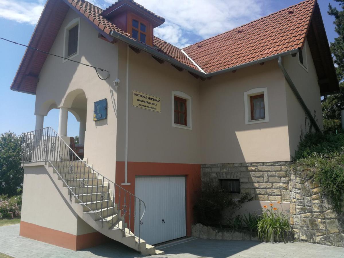 Bottyahát guesthouse Rezi Ngoại thất bức ảnh